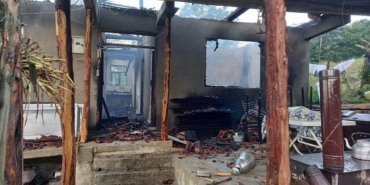 SİNOP’TA AKIL ALMAZ OLAY: YAŞLI ÇİFT ÖNCE ÖLDÜRÜLDÜ, SONRASINDA İSE EVLERİ YAKILDI