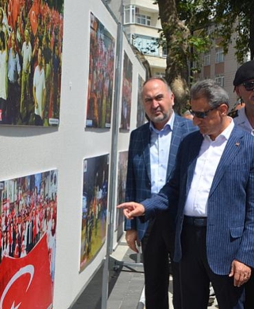SİNOP’TA 15 TEMMUZ DEMOKRASİ VE MİLLİ BİRLİK GÜNÜ KONULU FOTOĞRAF SERGİSİ