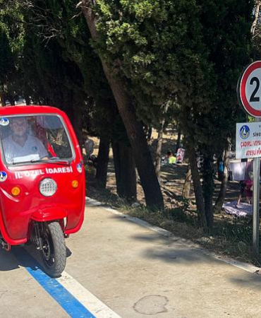 HAMSİLOS TABİAT PARKI VE AKLİMAN PİKNİK ALANI ARASINDAKİ ÇÖPLERE ANINDA MÜDAHALE