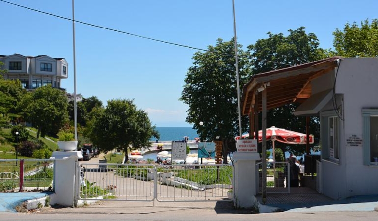 VATANDAŞLARDAN TESİS İÇİNE YİYECEK İÇECEK SOKMAK YASAK UYGULAMASINA TEPKİ