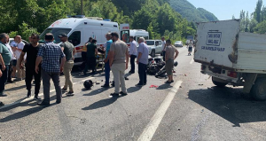 KAMYONETLE ÇARPIŞAN MOTOSİKLET SÜRÜCÜSÜ YARALANDI