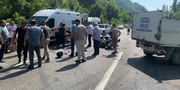 KAMYONETLE ÇARPIŞAN MOTOSİKLET SÜRÜCÜSÜ YARALANDI