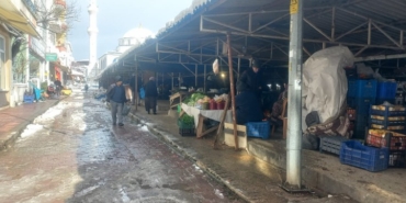 Gerze pazarında kar durgunluğu yaşandı