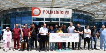 GÖREV BAŞINDA ÖLDÜRÜLEN DOKTOR EKREM KARAKAYA SİNOP’TA ANILDI