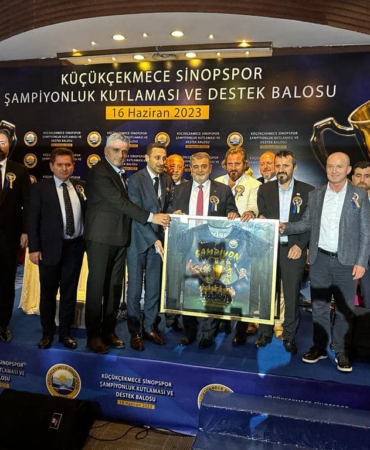 Küçükçekmece Sinopspor'dan şampiyonluk balosu