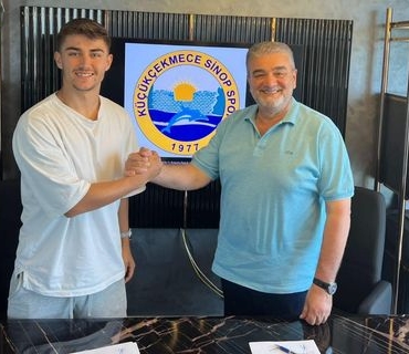 Küçükçekmece Sinopspor, Ferdi Konak ile anlaştı