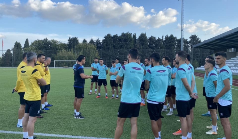 Yeni Teknik Direktör Cem Kavçak ilk antrenmana katıldı!