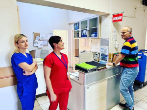 İl Müdürü Mollahüseyinoğlu Gerze ve Dikmen'de sağlık ekiplerini ziyaret etti