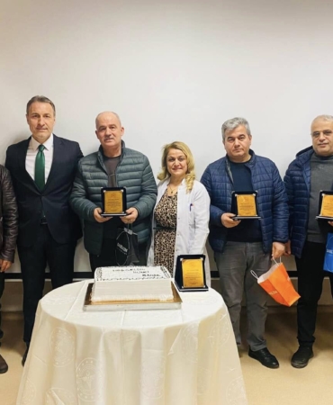 Sinop'ta hastane emeklilerine veda programı