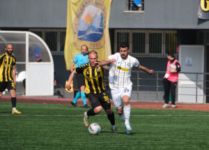 Küçükçekmece Sinop Spor sahadan üstünlükle ayrıldı