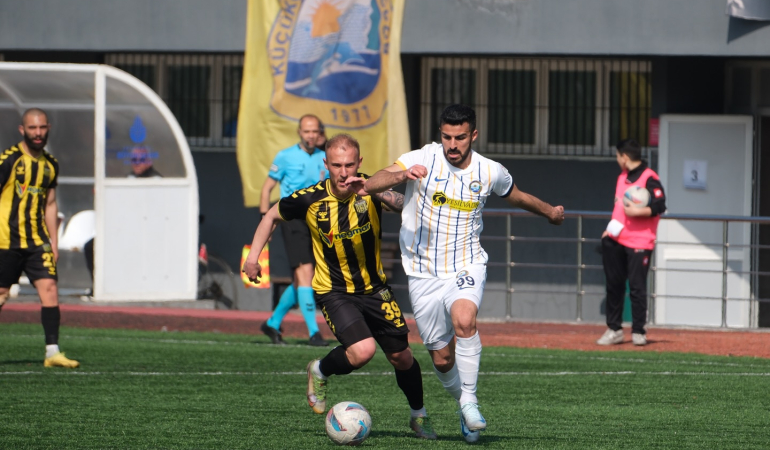 Küçükçekmece Sinop Spor sahadan üstünlükle ayrıldı