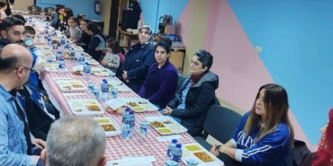 Büyükler ve öğrenciler iftar etkinliğinde buluştu