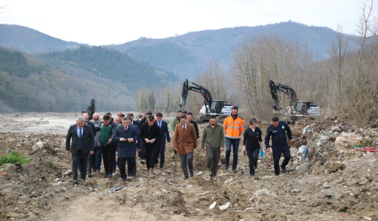 Vali Özarslan, sokak hayvanları rehabilitasyon merkezi projesini inceledi