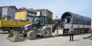 İlçeye ikinci etap doğalgaz borularının ilk tırı ulaştı