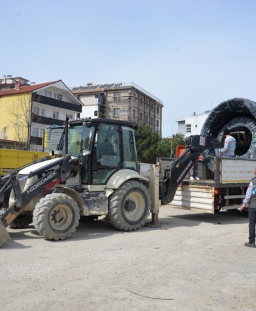 İlçeye ikinci etap doğalgaz borularının ilk tırı ulaştı