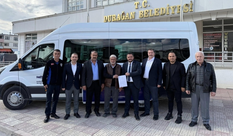 İlçe belediyesine minibüs hibesi