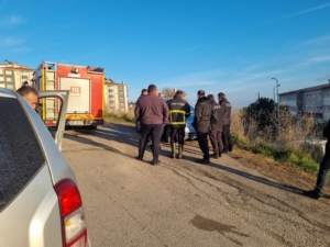 DUMAN ÇIKARAN ARAÇ PANİĞE NEDEN OLDU