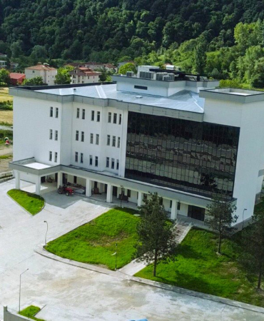 Erfelek Devlet Hastanesi açılış için gün sayıyor