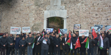 SİNOP'TA FİLİSTİNLİLER İÇİN GIYABİ CENAZE NAMAZI KILINDI