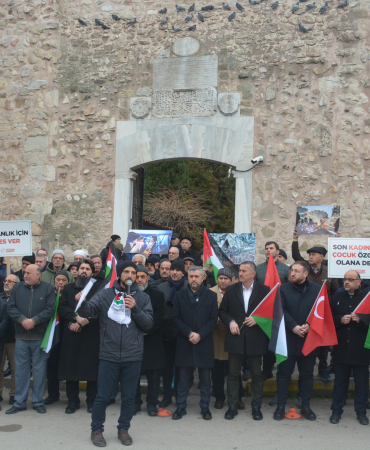 SİNOP'TA FİLİSTİNLİLER İÇİN GIYABİ CENAZE NAMAZI KILINDI