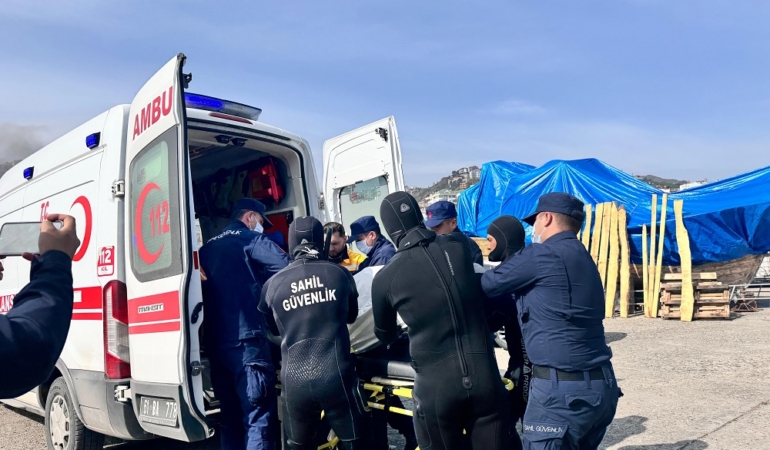 Denizde erkek cesedi bulundu