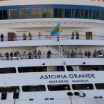 Palau bayraklı lüks gemi 11. kez Sinop'tan demir aldı