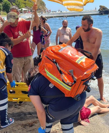Sinop’ta bir kadın boğulma tehlikesi geçirdi