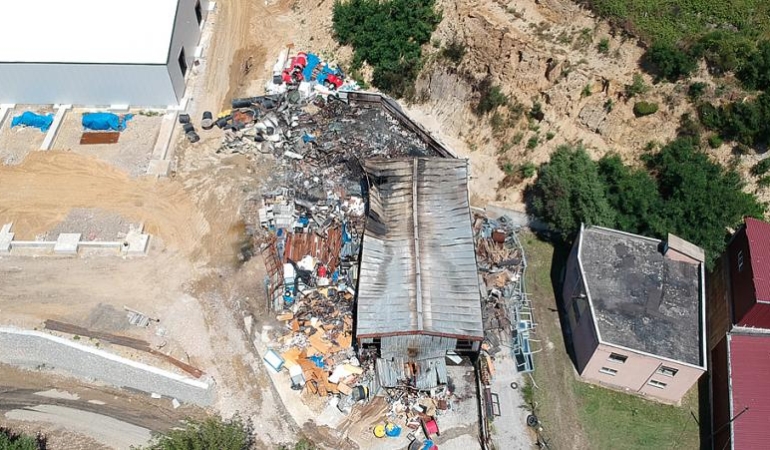 SİNOP’TA İNŞAAT FİRMASINA AİT DEPO YANARAK KULLANILAMAZ HALE GELDİ