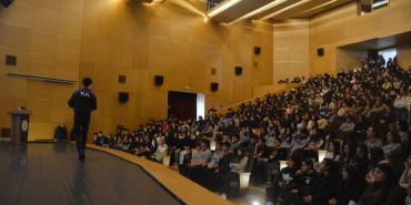 TUVA CİHANGİR ATASEVER ÖĞRENCİLERLE BİR ARAYA GELDİ