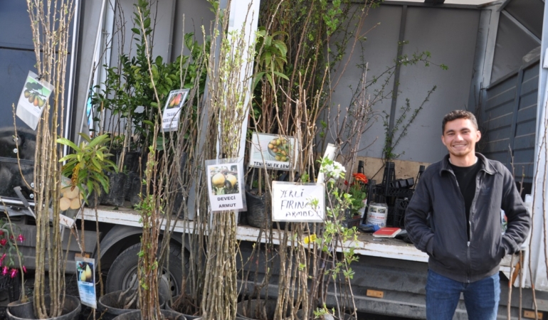 Baharlık fidanlar pazara indi