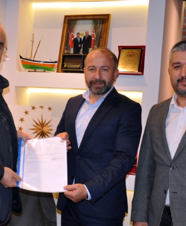 Sinop AK Parti’de ilk başvuruyu Erdoğan Yalçın yaptı