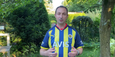 Sinoplu gazeteci takım değiştirdi