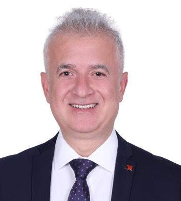 Erdinç Şimşek aday adaylık için görevinden istifa etti