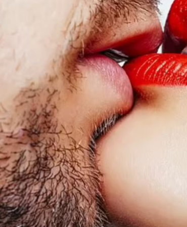 Sakallı erkeklerle işte bu yüzden asla öpüşmemelisiniz