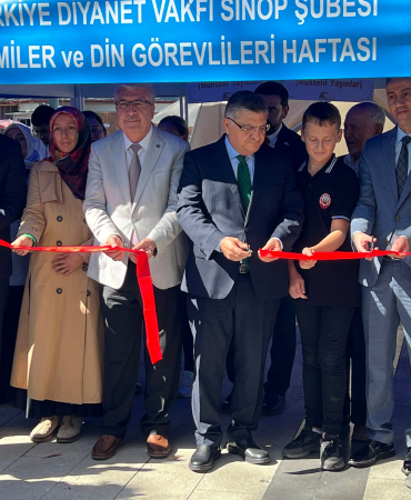 MEVLİD-İ NEBİ HAFTASI VE CAMİLER HAFTASI KİTAP FUARI BAŞLADI