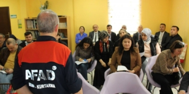 Kaymakamlık personeline afet farkındalık eğitimi