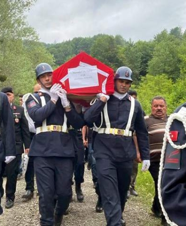 Sinoplu Kıbrıs gazisi son yolculuğuna uğurlandı