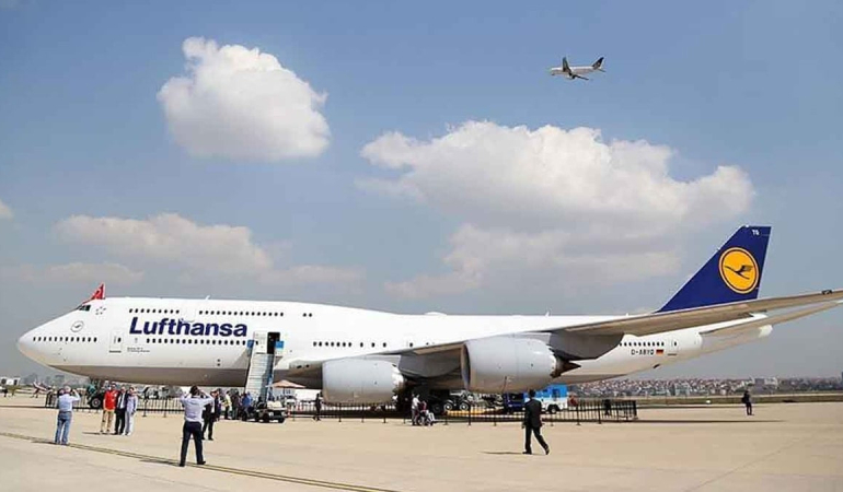 Lufthansa uçağında hayati tehlike! Mürettebat yolcuyu bağlıyor, sonra her şey kontrolden çıkıyor!