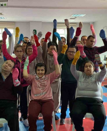 Özel bireylere farkındalık atölyesi düzenlendi