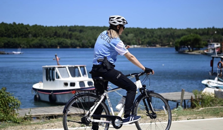 Sinop'ta "Martılar" huzur ve güven için pedal çeviriyor