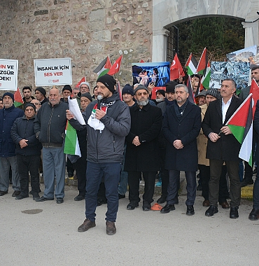 SİNOP'TA FİLİSTİN İÇİN GIYABİ CENAZE NAMAZI KILINDI!