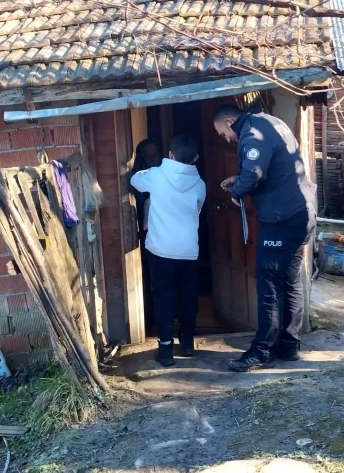 Erfelek'te Yaşlılara ve Özel Bireylere Sıcak İftar Dağıtımı