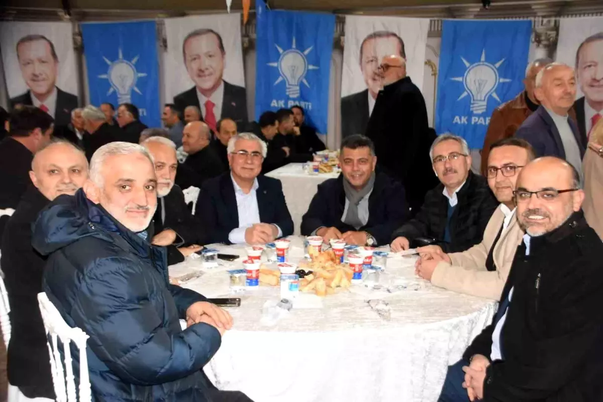 AK Parti Sinop'ta Vefa İftarı Düzenledi