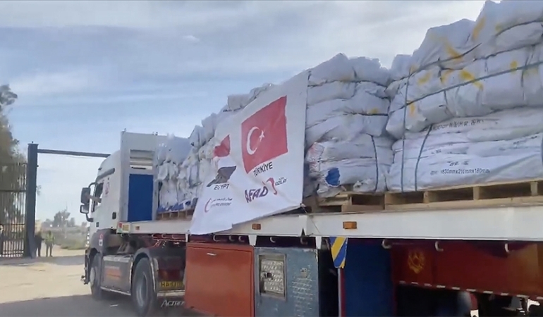 Yardım malzemeleri Gazze'ye ulaştı