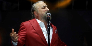 Ünlü müzisyen Volkan Konak hayatını kaybetti