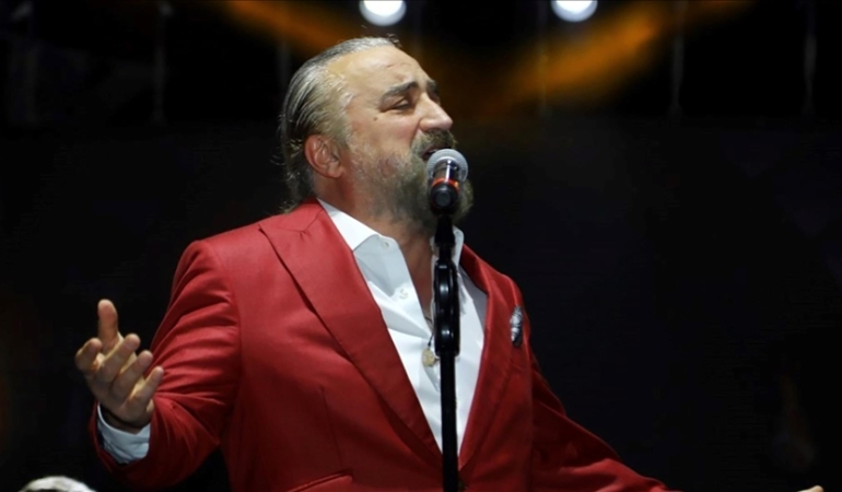 Ünlü müzisyen Volkan Konak hayatını kaybetti