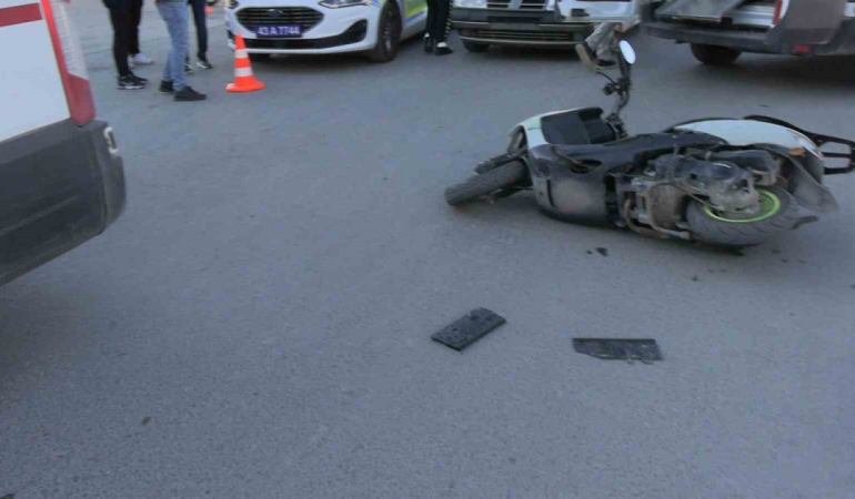 Trafik kazasında 2 kişi yaralandı