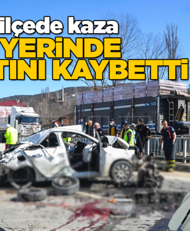 Otomobil yoldan çıkarak köprünün korkuluklarına çarptı