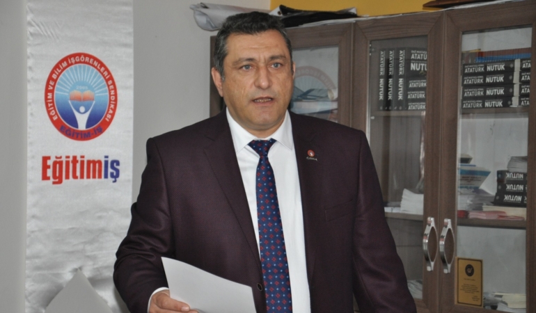 Şahbenderoğlu “Laiklikten vazgeçmeyeceğiz, Cumhuriyet’i ilelebet yaşatacağız!”