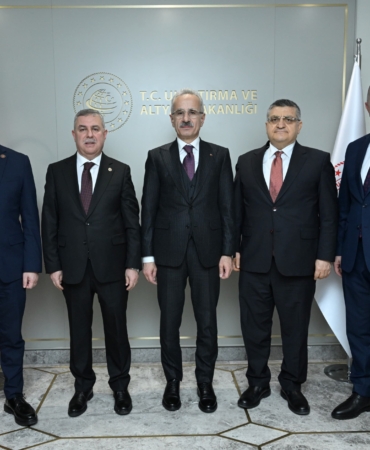 Sinop Heyeti, Bakan Yumaklı ve Bakan Uraloğlu ile görüştü